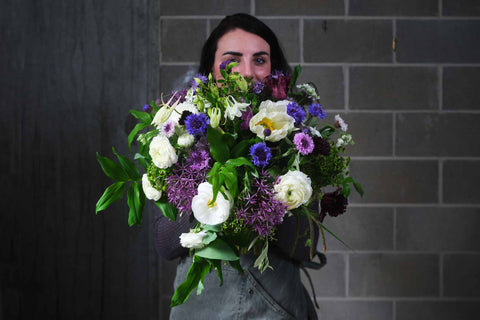 Barn Flower Bouquet - Growers Choice