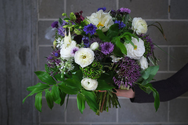 Barn Flower Bouquet - Growers Choice