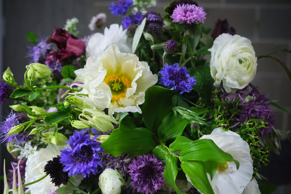 Barn Flower Bouquet - Growers Choice
